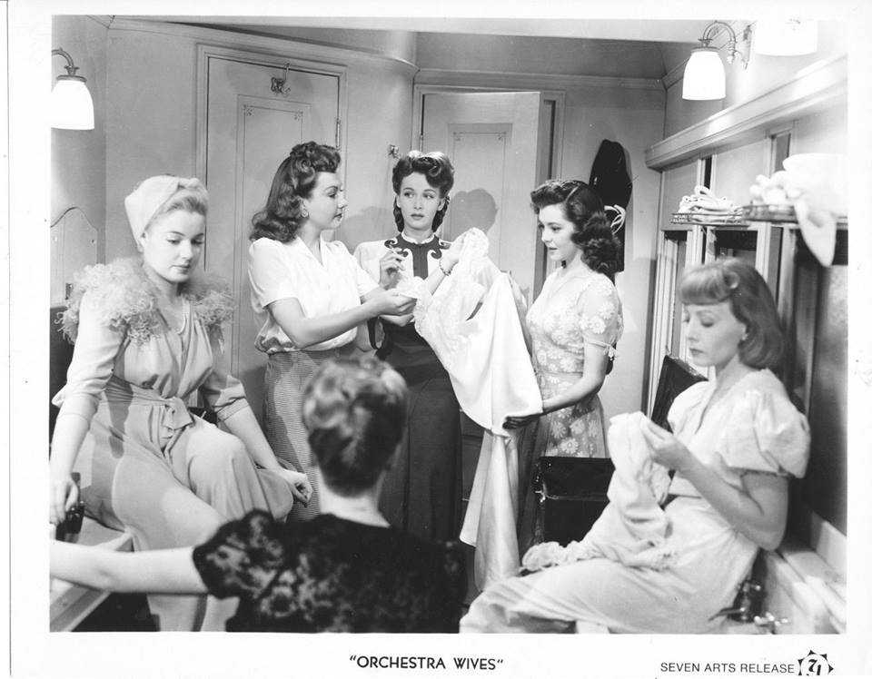 Classic Old Movie : Orchestra Wives 1942
